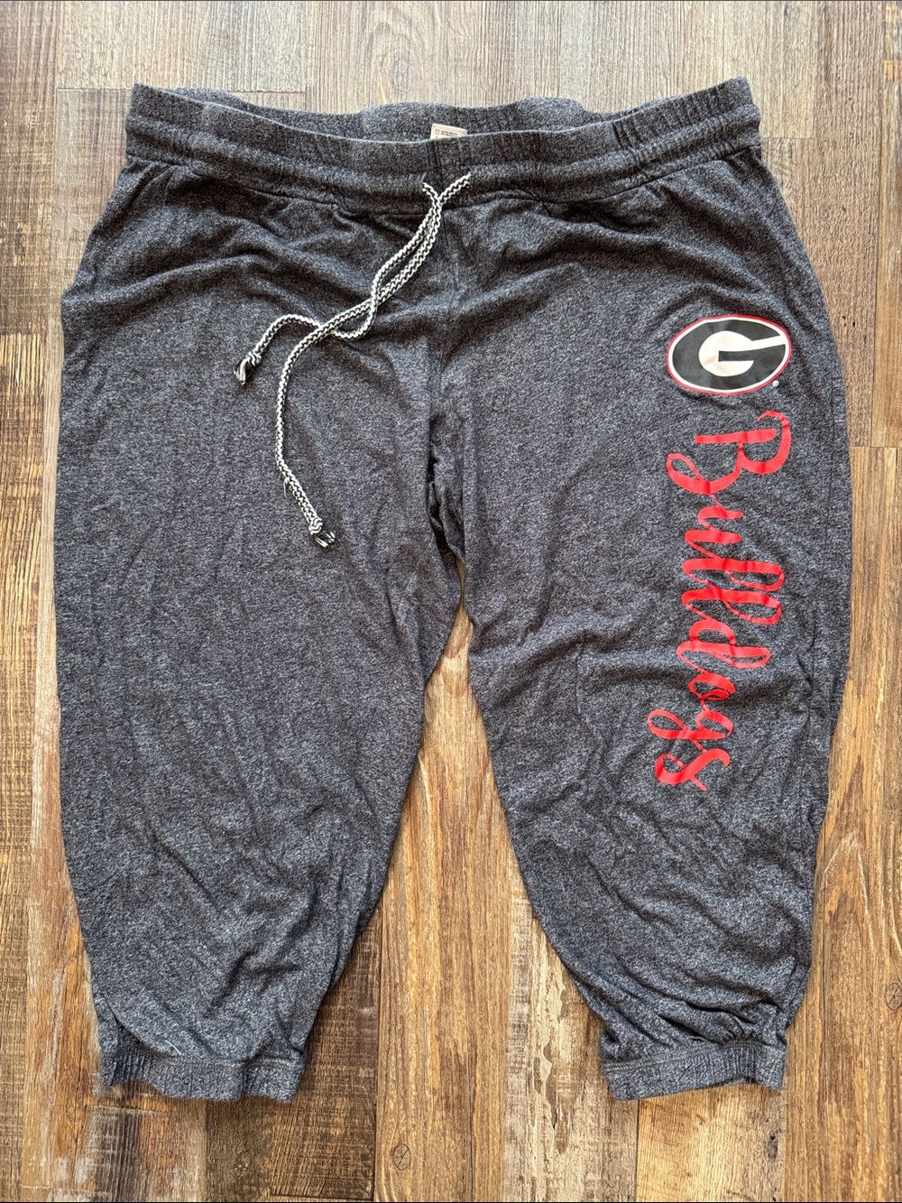 Gray Bulldogs Cropped Jogger Pants with Red Logo